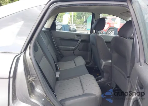 2009 Ford Focus Se z USA, uszkodzony, nr VIN 1FAHP35N59W110448